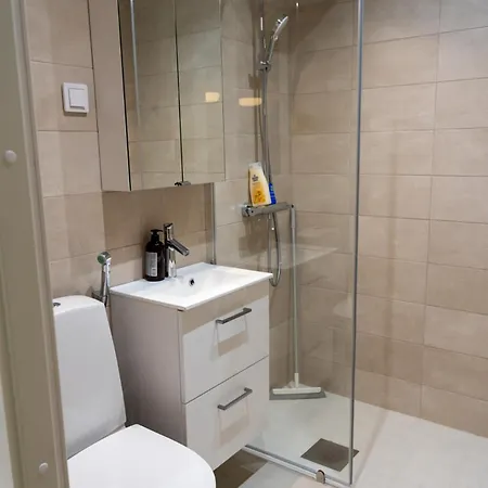 Semesterbostad Glorious Two-floor House, 4 Bedrooms, Sauna, Park *